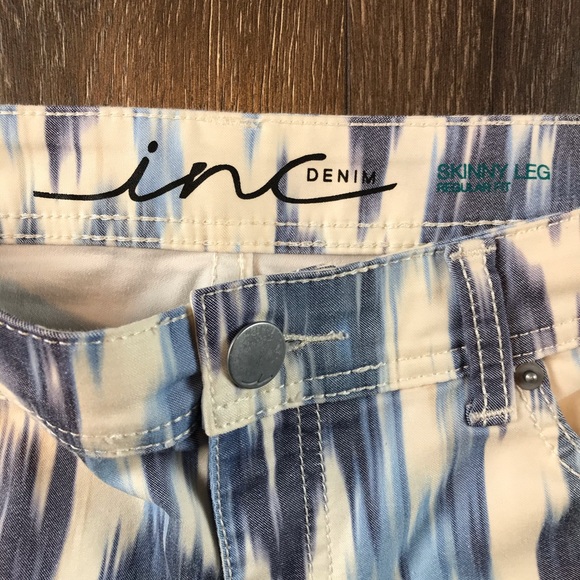 Inc Denim Women’s Skinny Leg Regular Fit Tie-Dye Streak Pants Size 8 - Picture 2 of 5